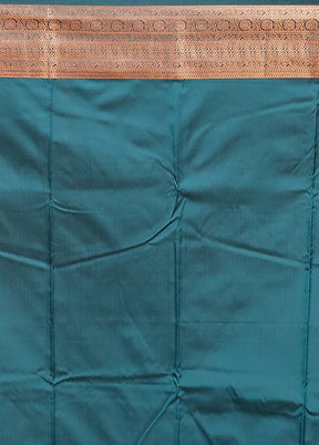 Green Kanjivaram Silk Saree With Blouse Piece