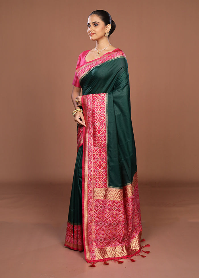 Green Dupion Silk Saree With Blouse Piece