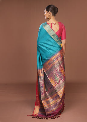 Green Dupion Silk Saree With Blouse Piece