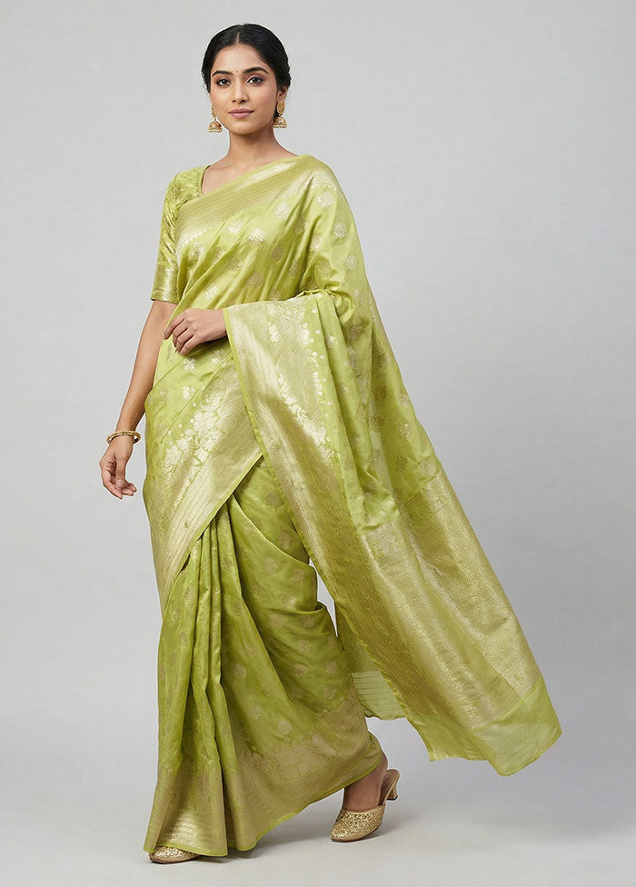 Green Dupion Silk Saree With Blouse Piece