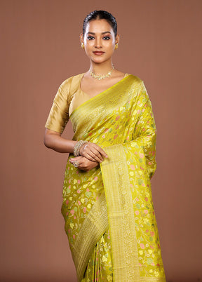 Green Dupion Silk Saree With Blouse Piece
