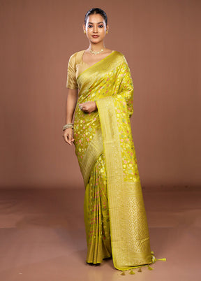 Green Dupion Silk Saree With Blouse Piece