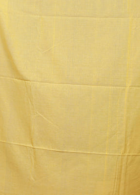 Yellow Matka Silk Saree With Blouse Piece