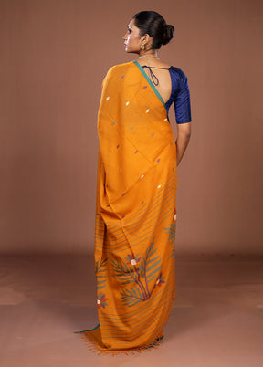 Yellow Matka Silk Saree With Blouse Piece