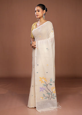 White Matka Silk Saree With Blouse Piece