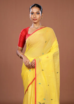 Yellow Matka Silk Saree With Blouse Piece
