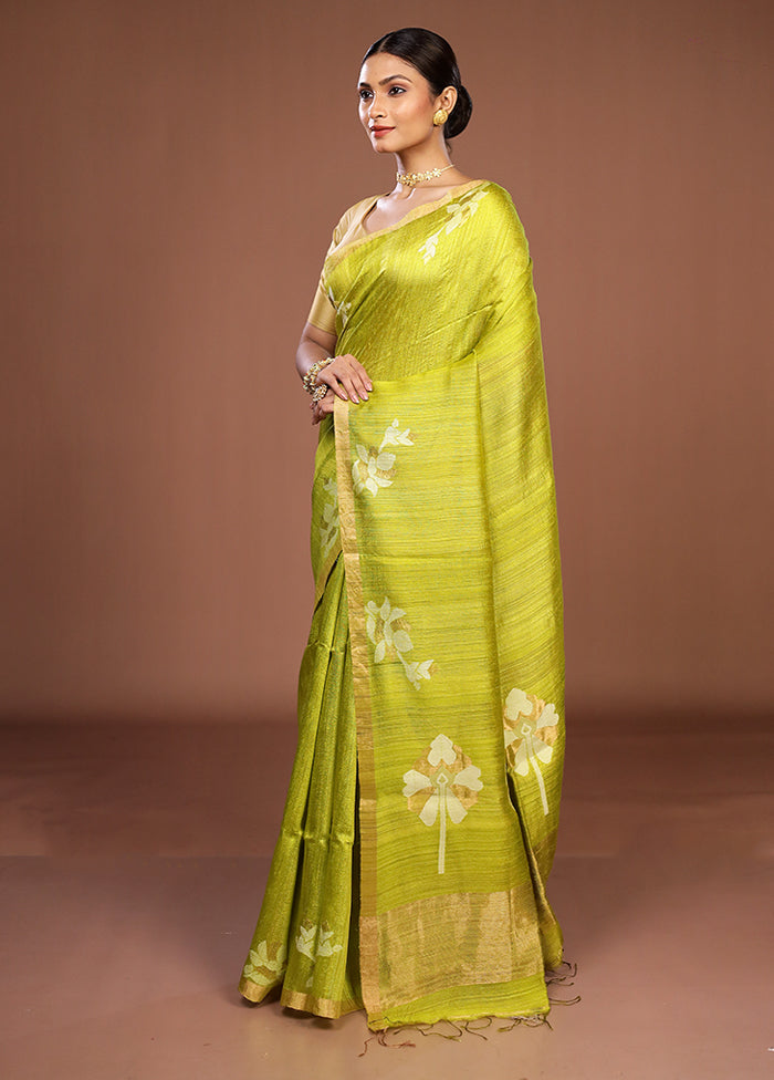 Green Handloom Matka Pure Silk Saree With Blouse Piece