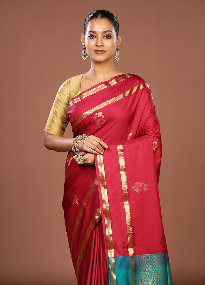 Red Kanjivaram Silk Saree With Blouse Piece