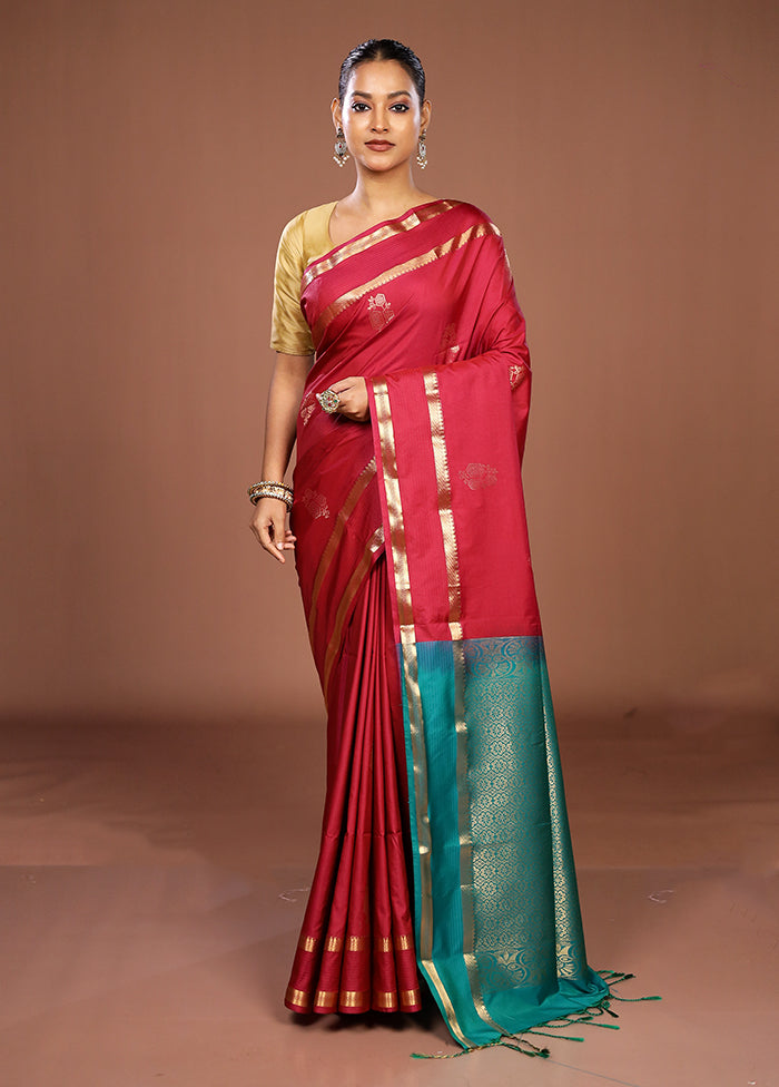 Red Kanjivaram Silk Saree With Blouse Piece