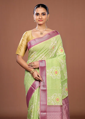 Green Pure Cotton Saree With Blouse Piece