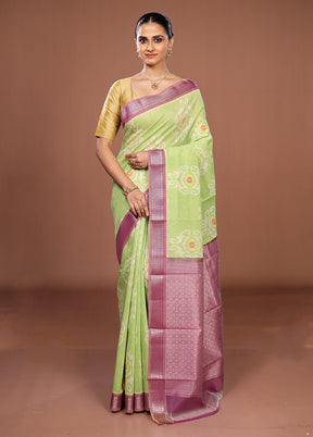 Green Pure Cotton Saree With Blouse Piece