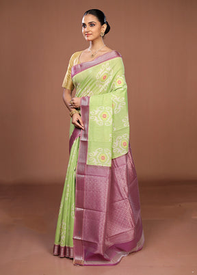 Green Pure Cotton Saree With Blouse Piece