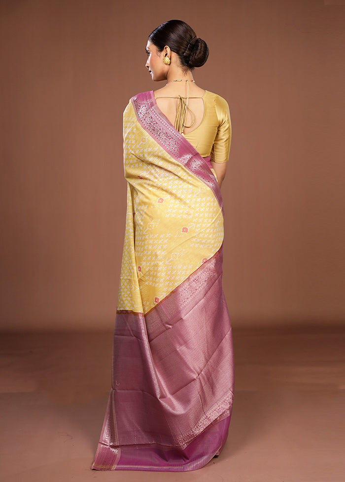 Yellow Pure Cotton Saree With Blouse Piece