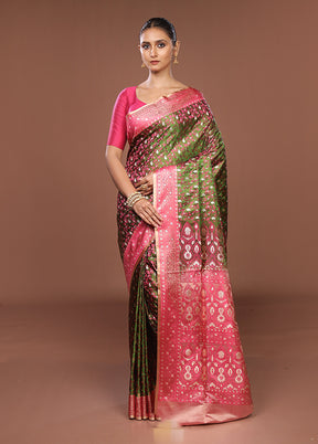 Green Tanchoi Silk Saree With Blouse Piece