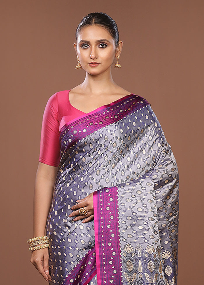 Cream Tanchoi Silk Saree With Blouse Piece