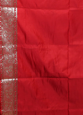 Red Banarasi Silk Saree With Blouse Piece