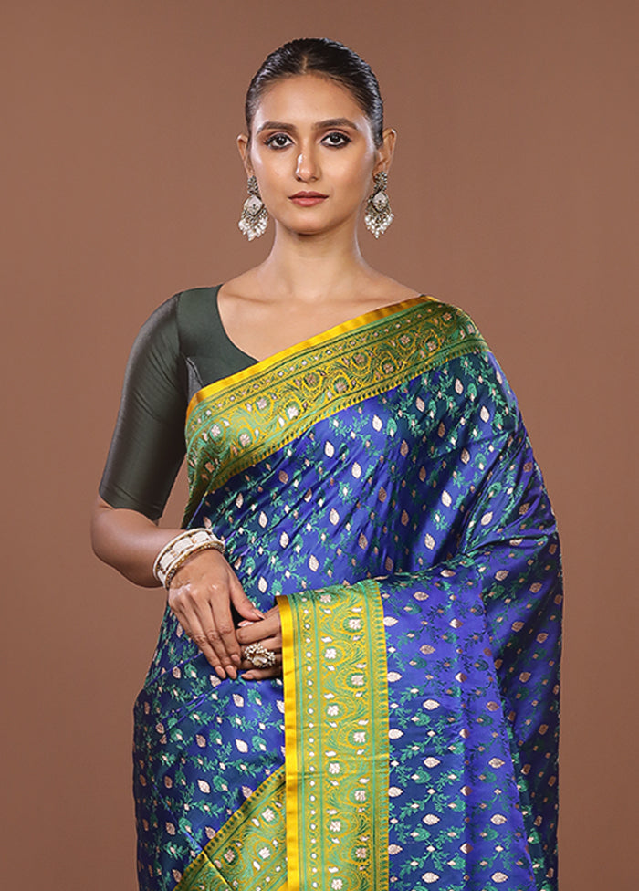 Blue Tanchoi Silk Saree With Blouse Piece