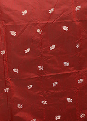 Green Cotton Saree With Blouse Piece