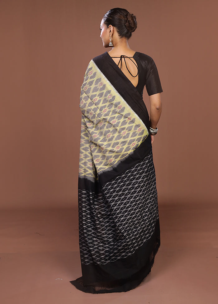 Grey Ikkat Silk Saree With Blouse Piece