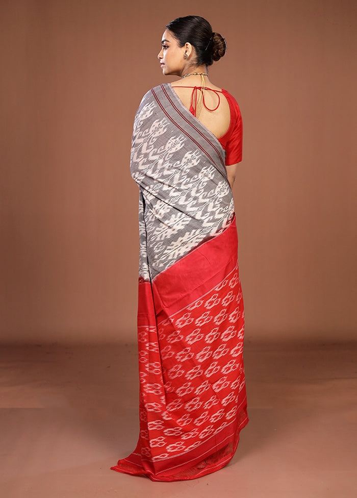 Grey Ikkat Silk Saree With Blouse Piece