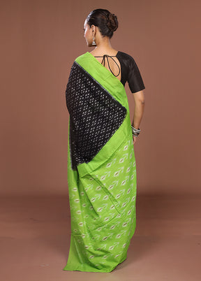 Black Ikkat Silk Saree With Blouse Piece