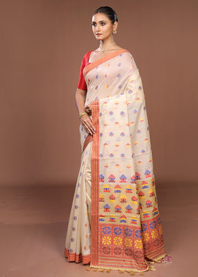 Cream Assam Silk Saree With Blouse Piece