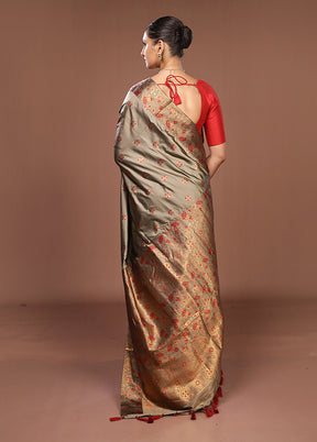 Grey Assam Silk Saree With Blouse Piece