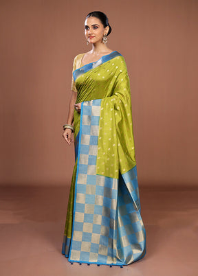 Green Dupion Silk Saree With Blouse Piece