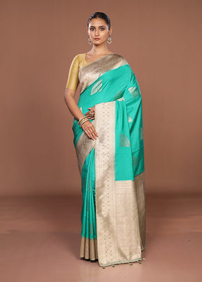 Green Dupion Silk Saree With Blouse Piece