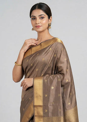 Cream Kanjivaram Silk Saree With Blouse Piece