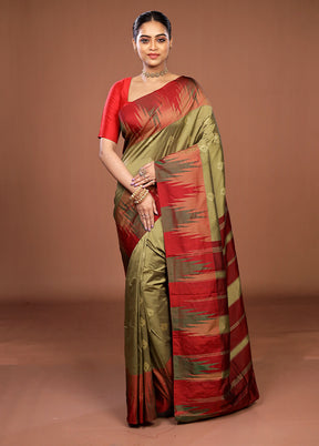 Grey Kanjivaram Silk Saree With Blouse Piece