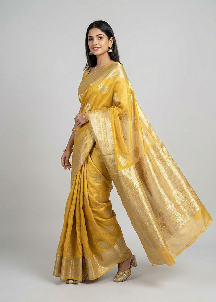 Gold Handloom Kanchipuram Pure Silk Saree With Blouse Piece