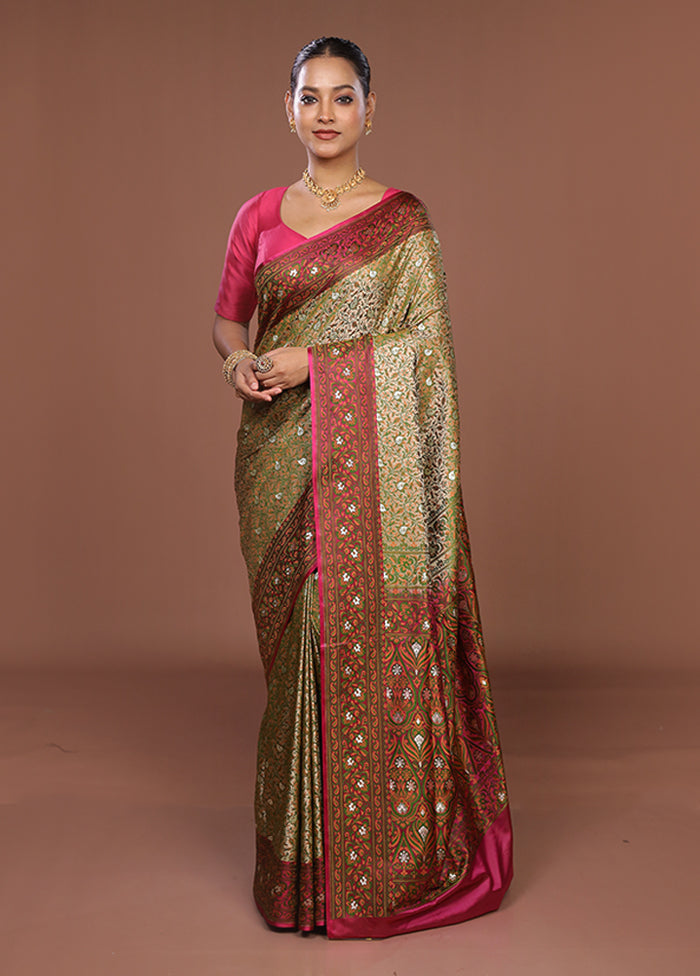 Cream Tanchoi Silk Saree With Blouse Piece