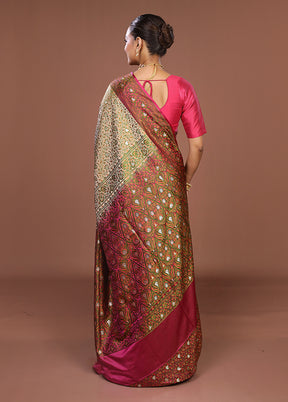 Cream Tanchoi Silk Saree With Blouse Piece