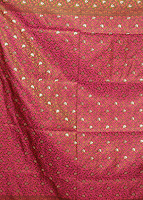 Cream Tanchoi Silk Saree With Blouse Piece