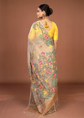 Cream Handloom Matka Pure Silk Saree With Blouse Piece