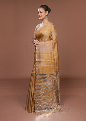 Yellow Handloom Matka Pure Silk Saree With Blouse Piece