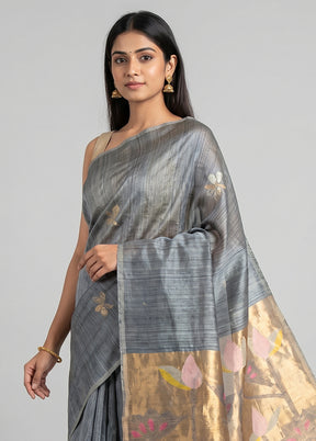 Grey Handloom Matka Pure Silk Saree With Blouse Piece