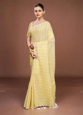 Cream Matka Silk Saree With Blouse Piece