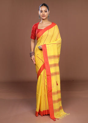 Yellow Matka Silk Saree With Blouse Piece