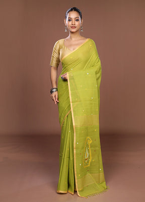 Green Matka Silk Saree With Blouse Piece