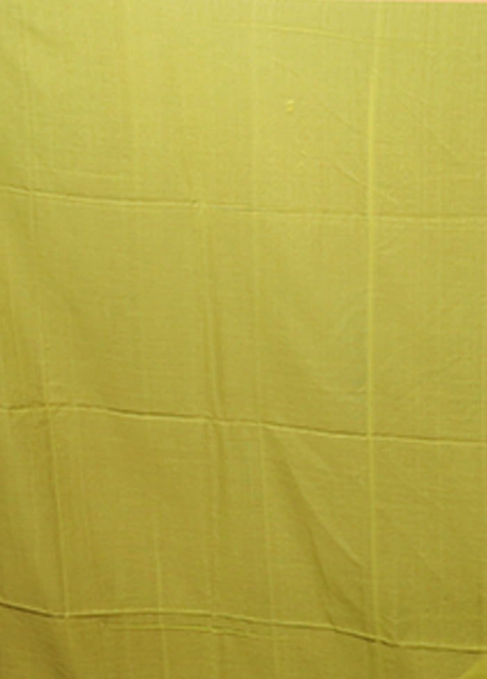 Green Matka Silk Saree With Blouse Piece