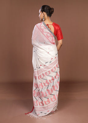 White Matka Silk Saree With Blouse Piece