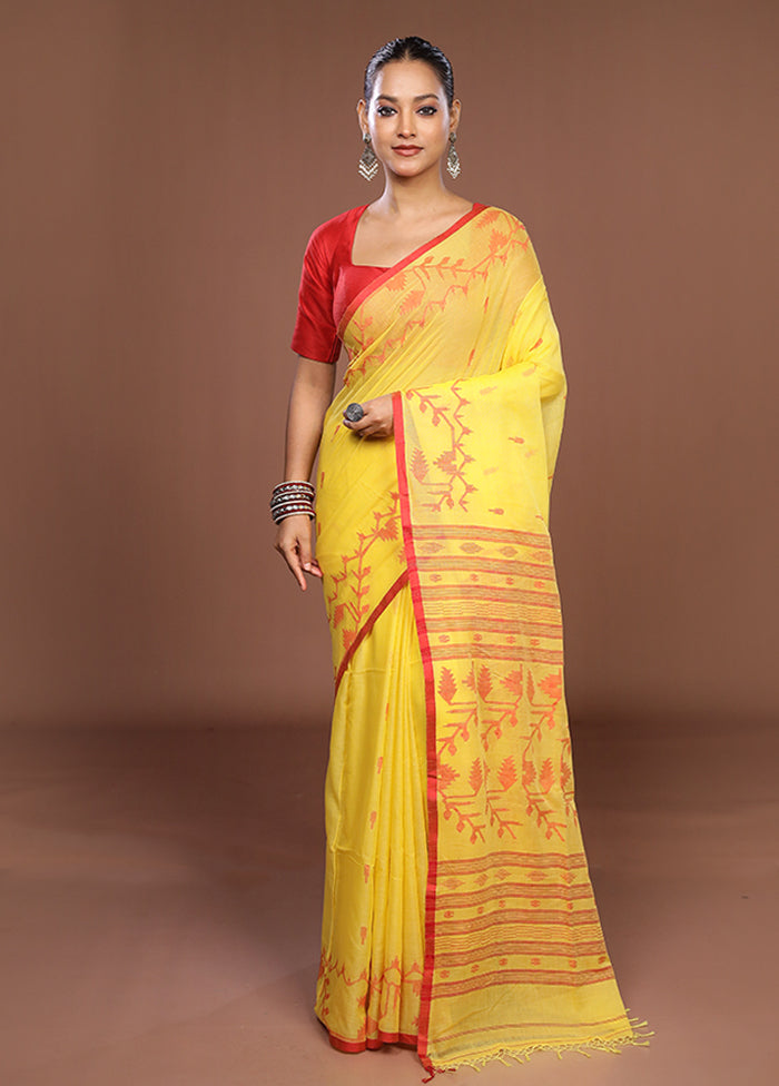 Yellow Matka Silk Saree With Blouse Piece