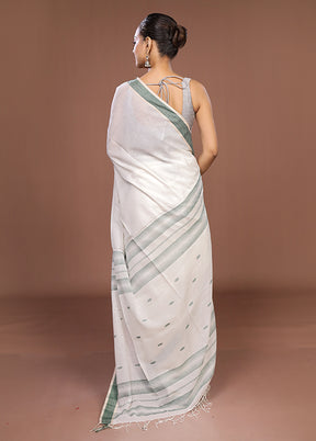 White Matka Silk Saree With Blouse Piece
