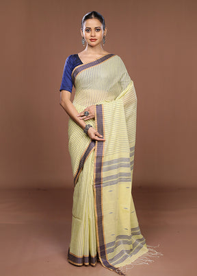 Yellow Matka Silk Saree With Blouse Piece