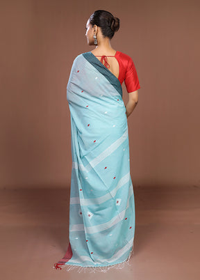 Blue Matka Silk Saree With Blouse Piece
