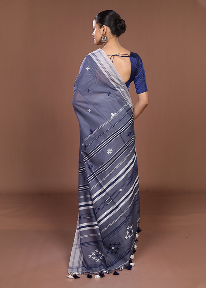 Blue Matka Silk Saree With Blouse Piece