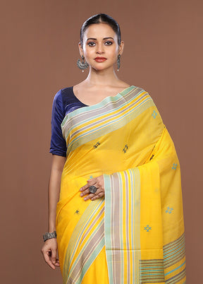 Yellow Matka Silk Saree With Blouse Piece