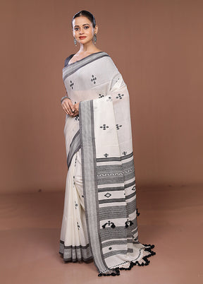 White Matka Silk Saree With Blouse Piece